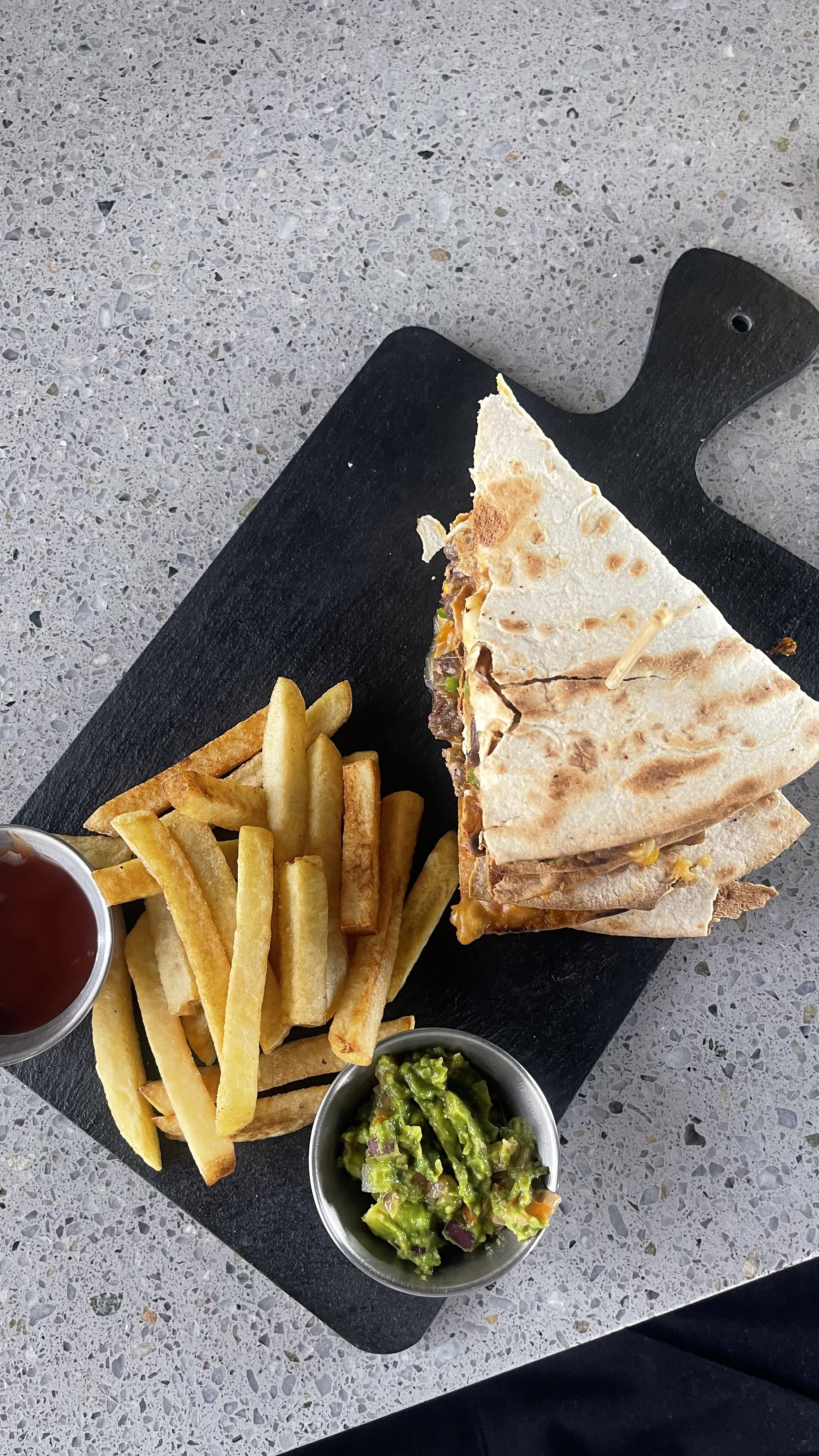 beef quesadilla moeshen